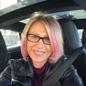 Meet your Posher, Melissa